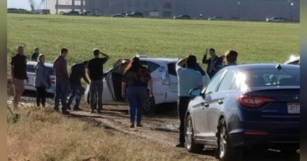 100 drivers stranded after Google Maps directs them through a 'muddy mess of a field'