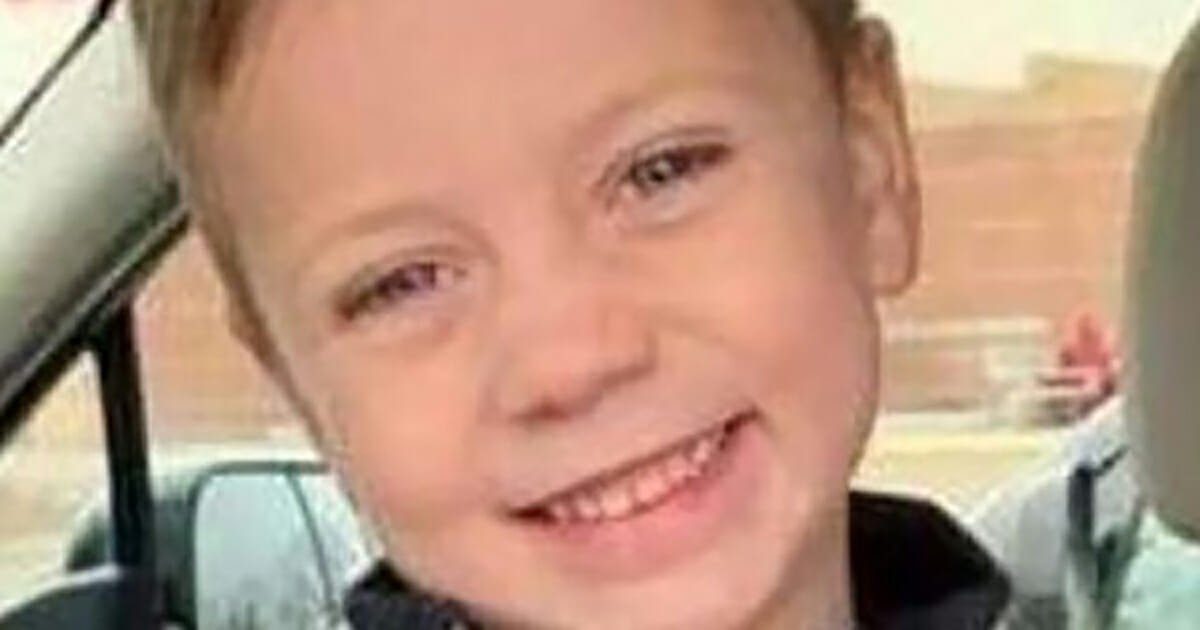 Update: Boy thrown from Mall of America balcony leaves intensive care