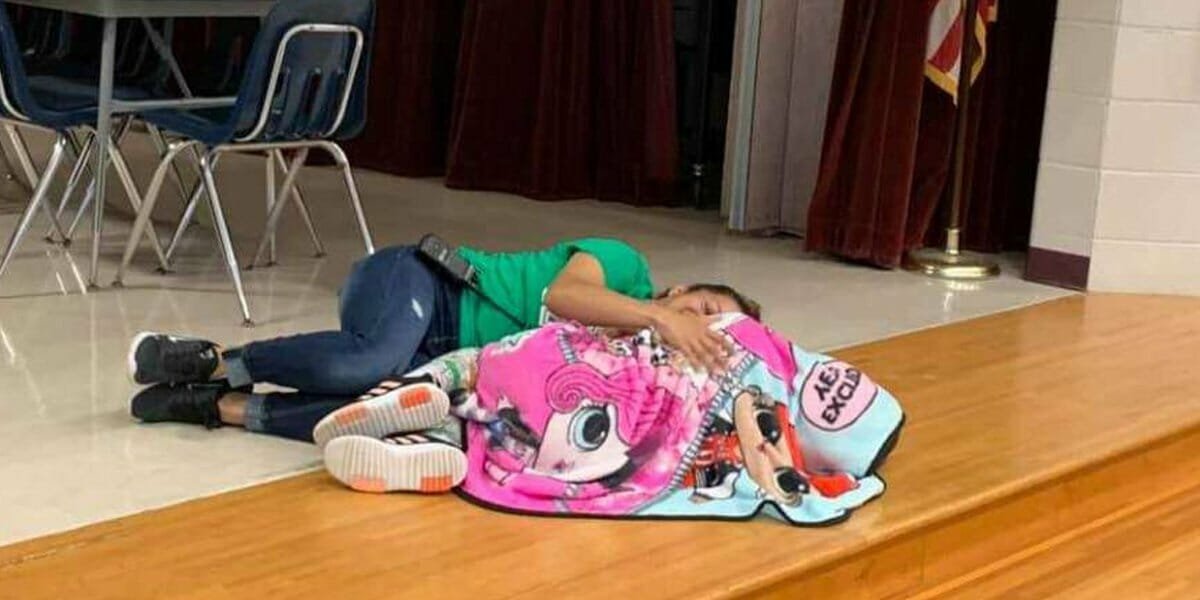 Custodian sees 4th grader with autism lying alone on school floor, and mom's photo is now going viral