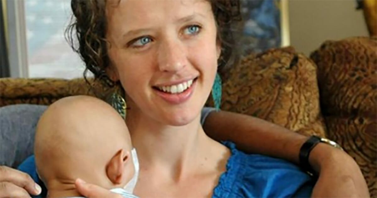 Mom takes one look at her newborn baby boy's face and threatens to kill him, then nurse steps in