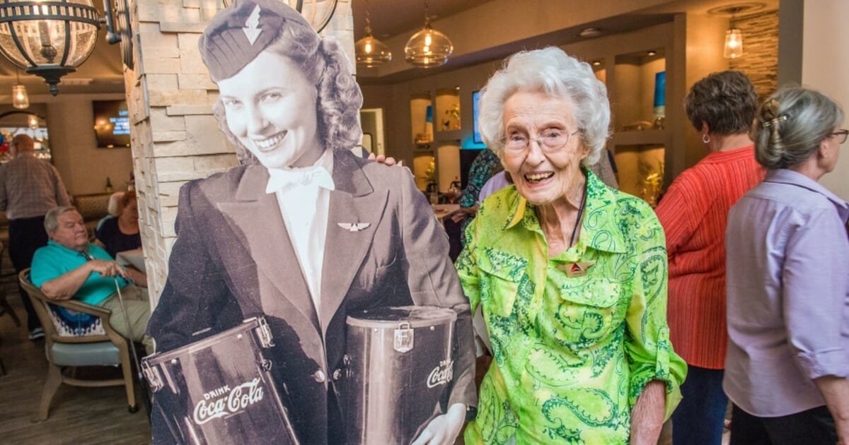 SAD NEWS: One of Delta's original flight attendants dies at 103