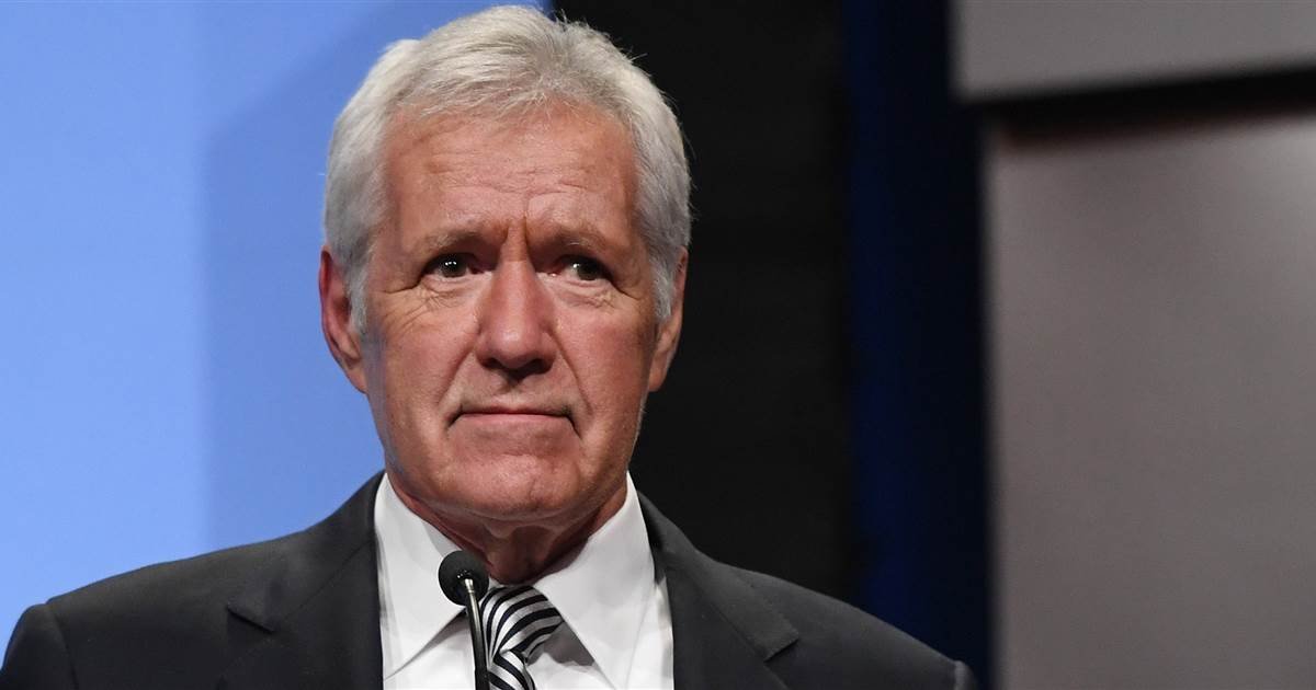 Update: Alex Trebek opens up on losing his hair, struggling to talk amidst stage 4 cancer battle