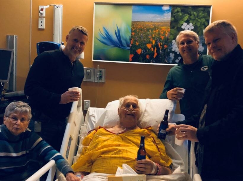 Cancer-sick father gets dying wish, enjoys one last cold beer with his sons
