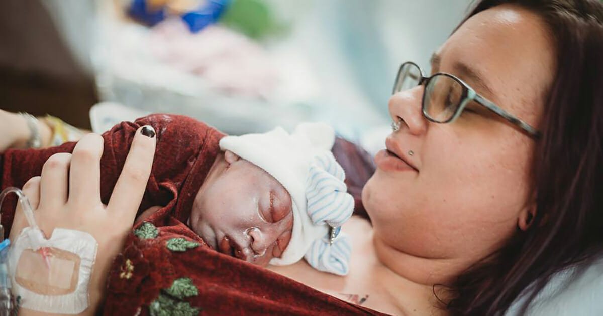 Devastated mom carries baby with fatal brain condition full-term, then donates her organs to newborns in need