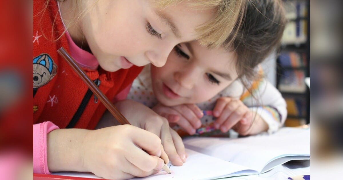 New bill proposes longer school day to align with parents' work schedule