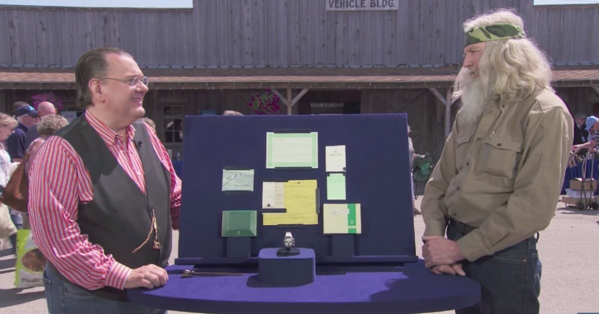 Veteran collapses in disbelief after learning his 1971 Rolex is worth up to $700,000