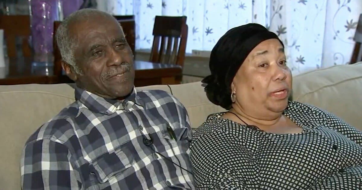 Police swarm elderly couple believed to be armed robbers – later admit it was a case of 'mistaken identity'