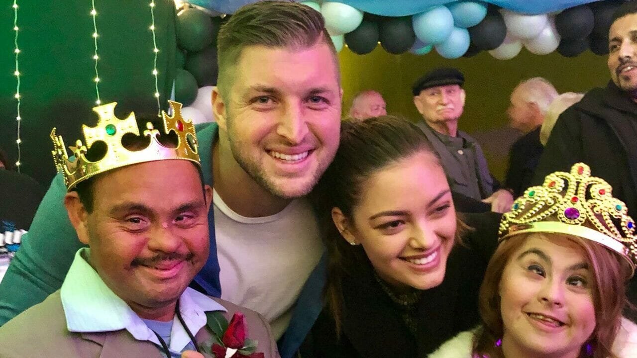 Tim Tebow throws "Night to Shine" prom for over 115,000 "kings and "queens" with special needs