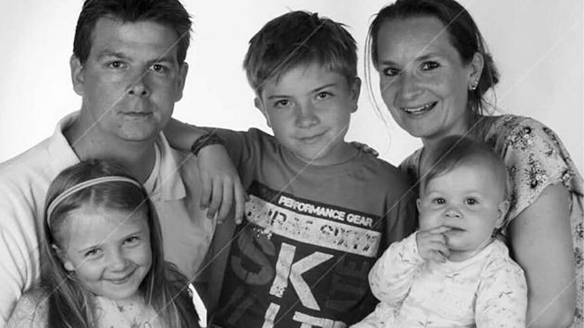 Mom, dad and daughter from the same family all battling cancer, let's show them our support